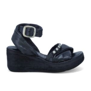 EUC A.S.98 black leather wedges